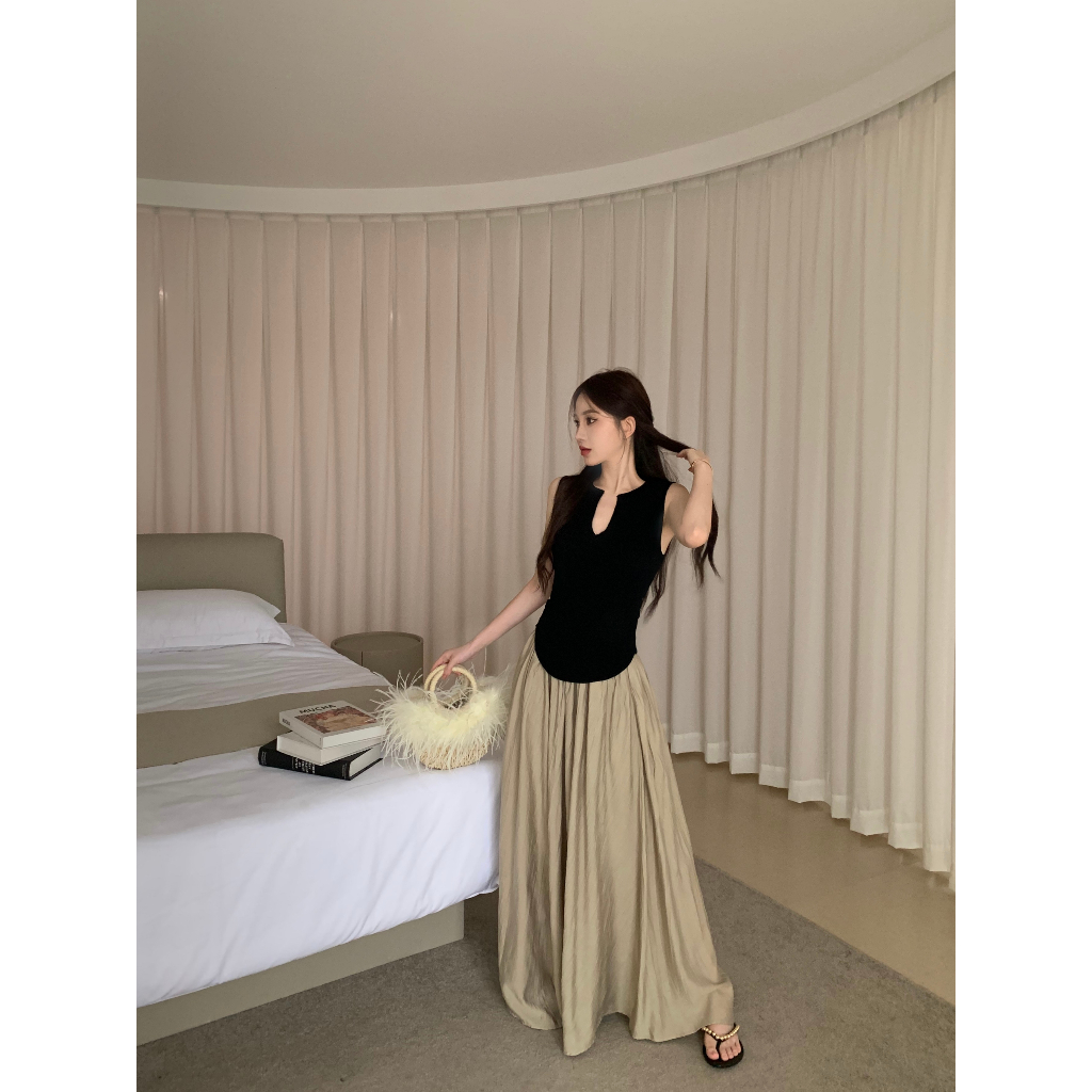 Áo Tank Top Sát Nách Cổ Chữ V Dáng Ôm Thời Trang Mùa Hè Quyến Rũ Cho Nữ