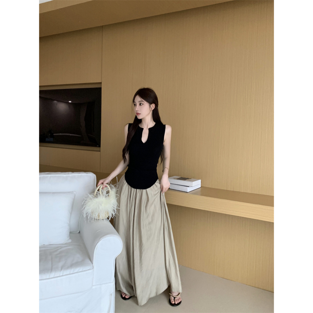 Áo Tank Top Sát Nách Cổ Chữ V Dáng Ôm Thời Trang Mùa Hè Quyến Rũ Cho Nữ