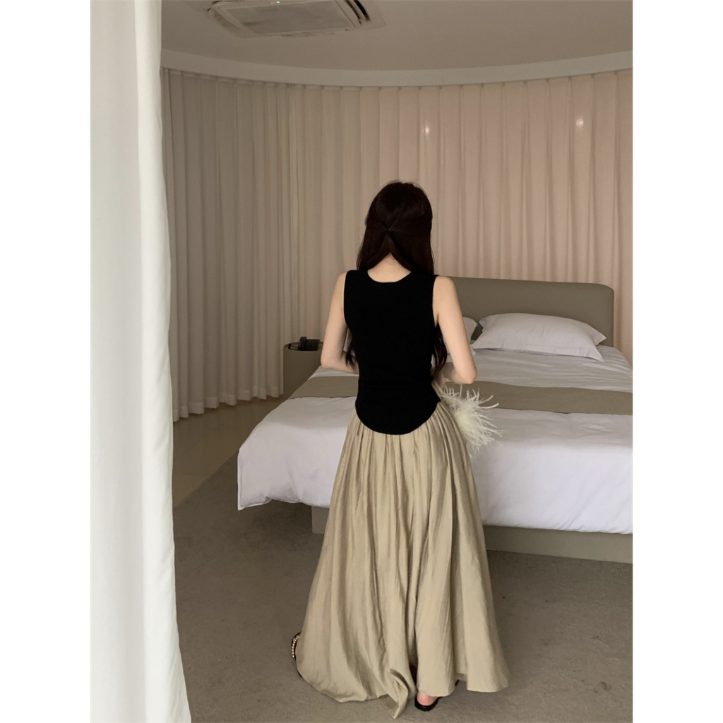 Áo Tank Top Sát Nách Cổ Chữ V Dáng Ôm Thời Trang Mùa Hè Quyến Rũ Cho Nữ