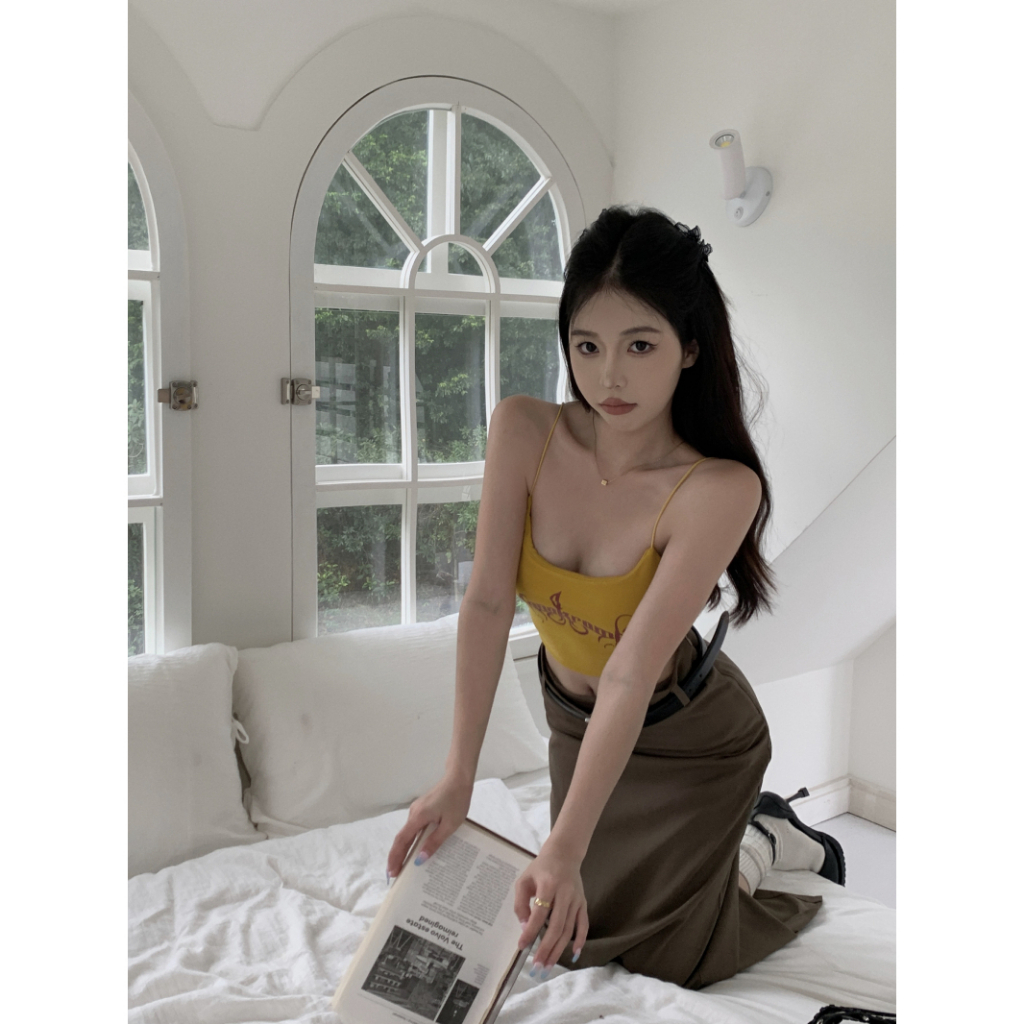 Áo Croptop Hai Dây Ôm Dáng In Chữ Phong Cách Mỹ Quyến Rũ Cho Nữ