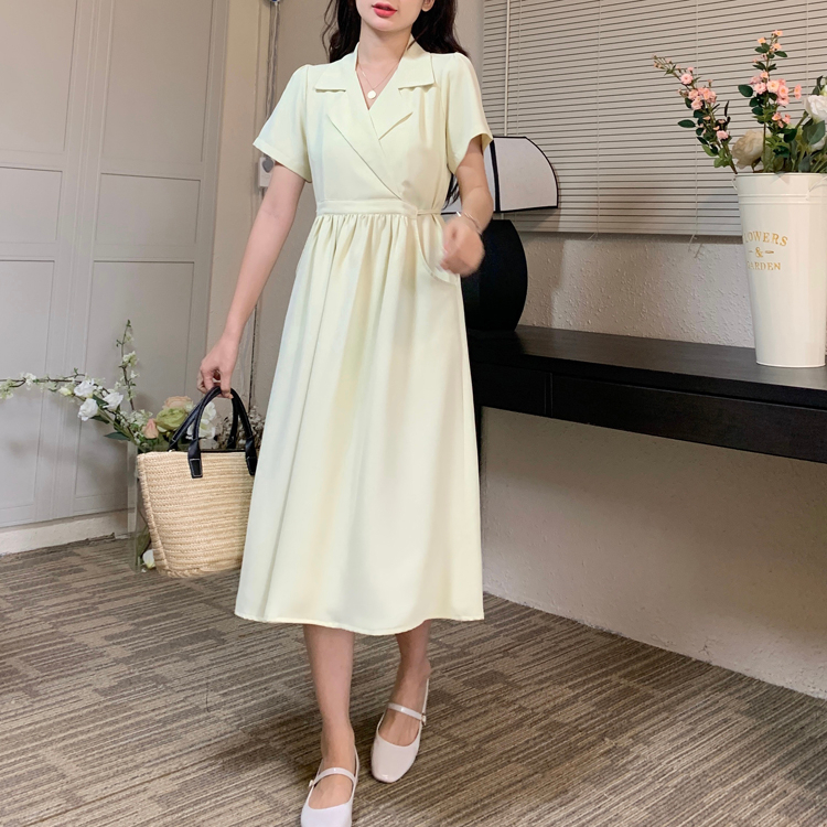 Đầm Cổ Vest Có Dây Thắt Eo Và Túi Hộp Thời Trang Dành Cho Nữ