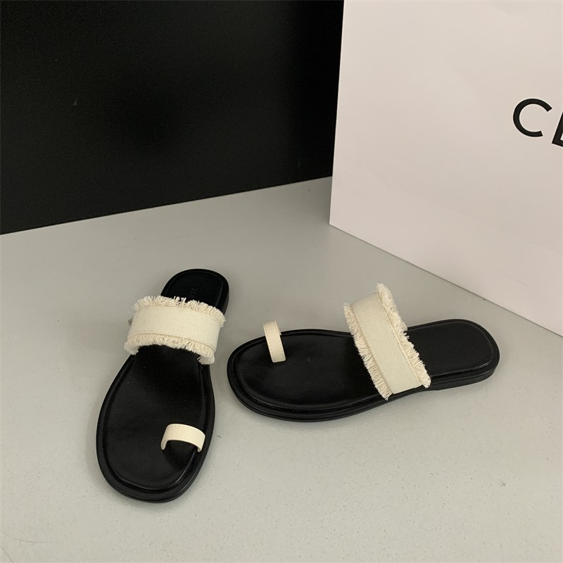 Dép Sandal Xỏ Ngón Đế Bằng Mũi Vuông Phong Cách Mới Thời Trang Xuân Hè Dễ Phối Đồ