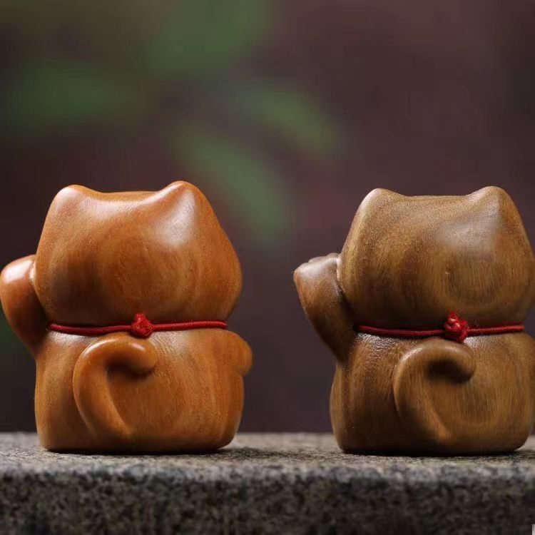 Phụ Kiện Trang Trí Hình Mèo May Mắn Bằng Gỗ Đàn Hương Dễ Thương