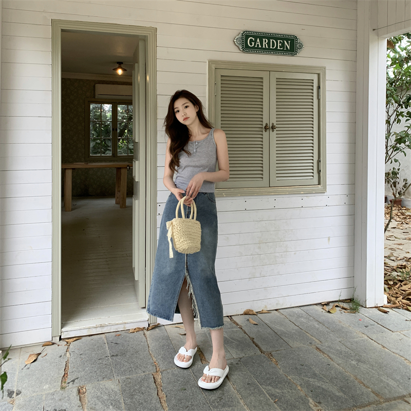 Dép Sandal Đế Dày Màu Vàng Nhạt Phong Cách Mới Dễ Phối Đồ Thời Trang Mùa Hè Cho Nữ