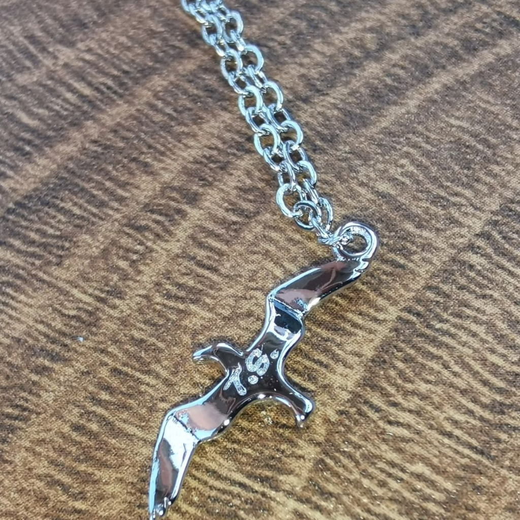 Dây Chuyền Mặt Hình Taylor Swift 1989