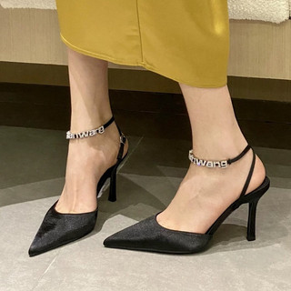 Giày cao gót thời trang xinh xắn dành cho nữ
