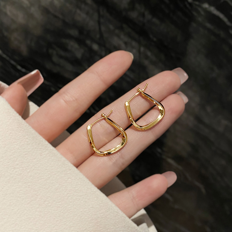 Đôi Bông Tai Hình Vuông Thiết Kế Xoắn Đơn Giản Thời Trang Cho Nữ / Khuyên Tai