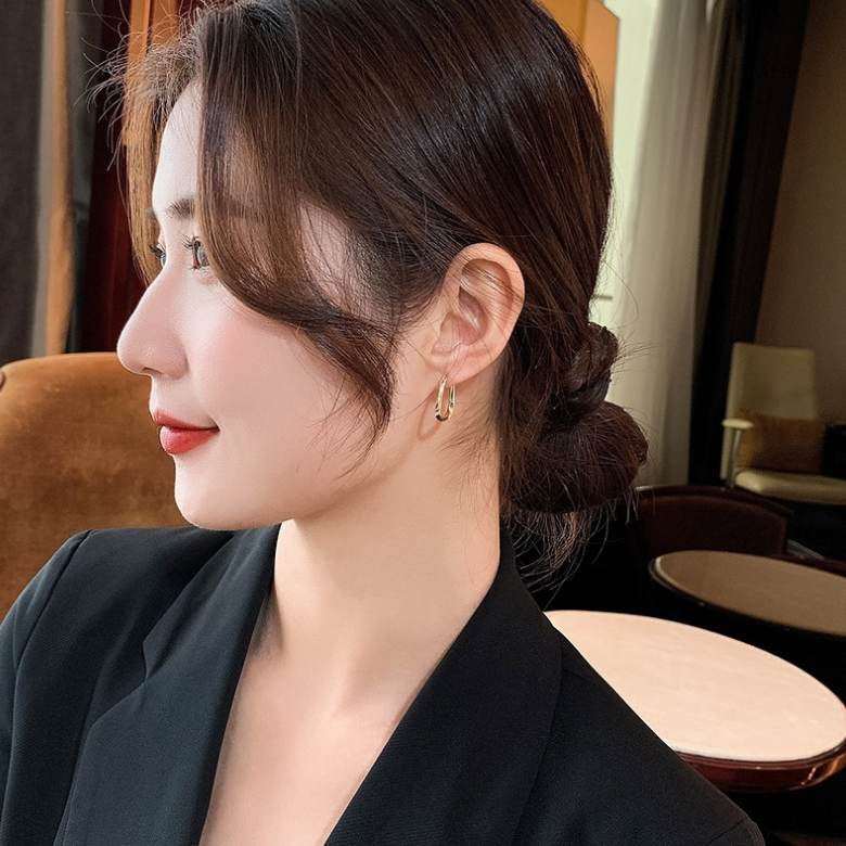 Đôi Bông Tai Hình Vuông Thiết Kế Xoắn Đơn Giản Thời Trang Cho Nữ / Khuyên Tai