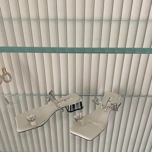 Giày Sandal Đế Thấp Đính Đá Thời Trang Dành Cho Nữ