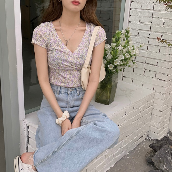 Áo Thun Ngắn Tay Cổ Chữ V In Họa Tiết Thời Trang Hàn Quốc Mới Cho Nữ