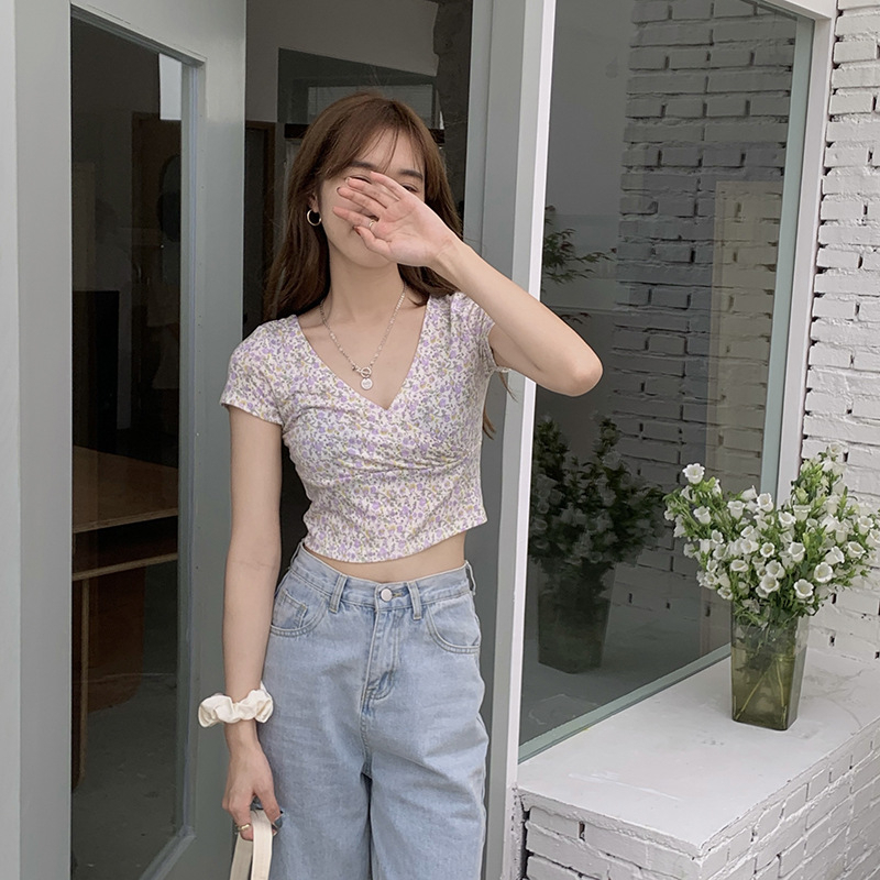 Áo Thun Ngắn Tay Cổ Chữ V In Họa Tiết Thời Trang Hàn Quốc Mới Cho Nữ