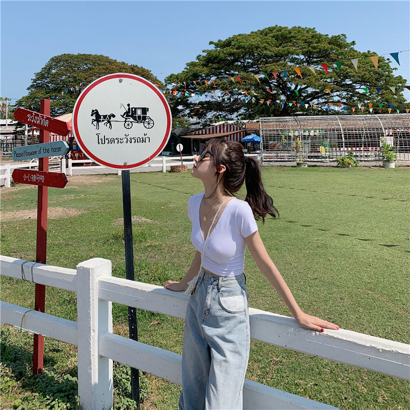 Áo Thun Ngắn Hàn Quốc Cổ Chữ V Gợi Cảm Hàng Mới