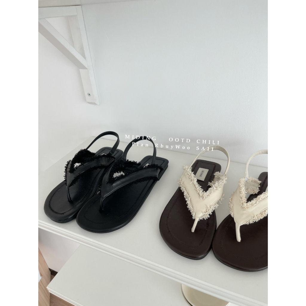 Sandal Đế Bằng Thiết Kế Đơn Giản Năng Động Thời Trang