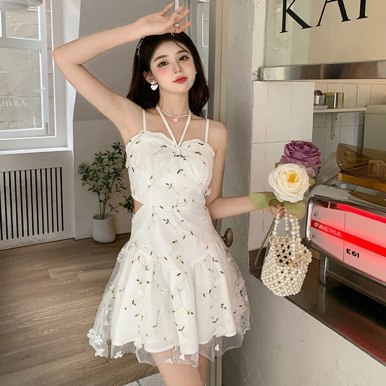 váy babydoll Đầm Ngắn Hai Dây Ôm Dáng Phối Lưới Họa Tiết Hoa Thời Trang Mùa Hè 2022 Phong Cách Pháp Ngọt Ngào Cho Nữ