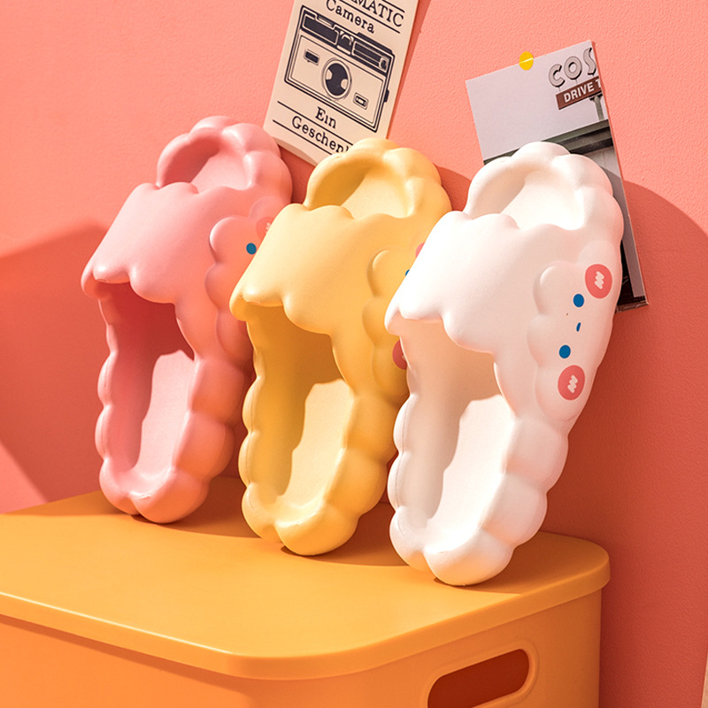 Dép Bánh Mì Đế Dày Chống Trượt Dễ Thương Dành Cho Bạn Nữ