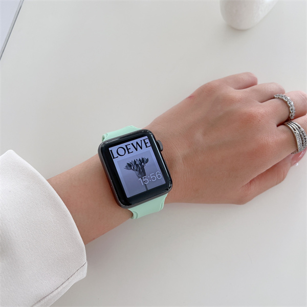 Dây Đeo Đồng Hồ Bằng Silicone Màu Trơn Cho iWatch 7 / 6 / 5 / 4 / 3 / 2 / 1 / SE Generation 38 / 40 / 41 / 42 / 44 / 45