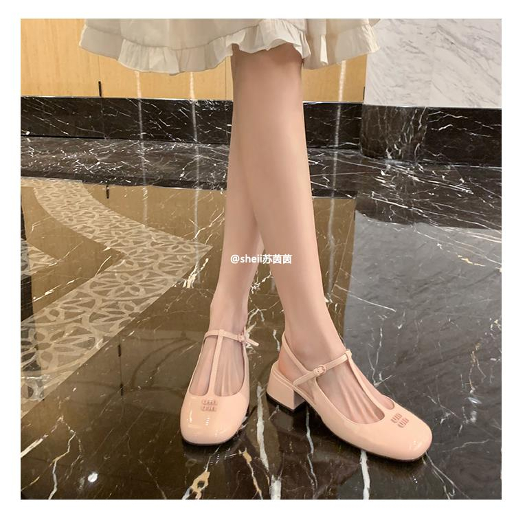 Sandal Mary Jane Gót Dày Hở Ngón Mũi Vuông Phong Cách Thời Trang Mới 2023