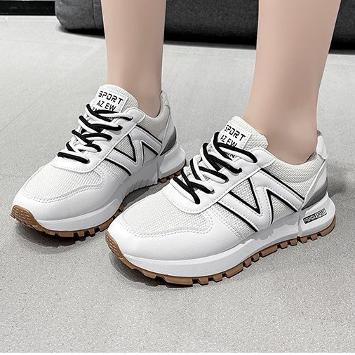 Giày thể thao nữ đế dày mới nâng cao chạy bộ giày nữ mùa hè thoáng khí thể thao thông thường giày nhỏ màu trắng