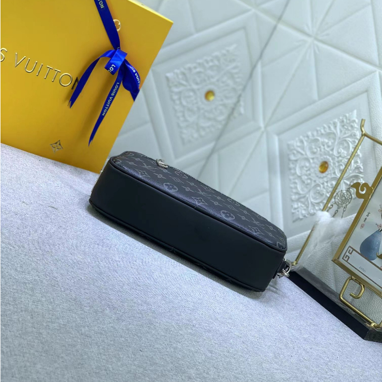 Túi Xách Louis Vuitton LV41663 Sang Trọng Cho Nam