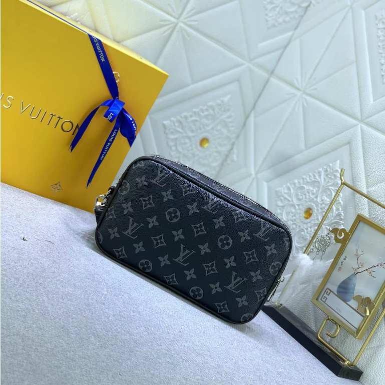 Túi Xách Louis Vuitton LV41663 Sang Trọng Cho Nam