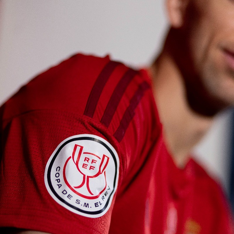 Áo Thun Bóng Đá Osasuna 23 / 24 Size S-2XL