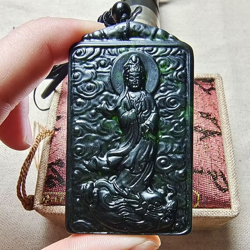 Mới Vòng cổ Đá Ngọc Bích Xanh Lá Đậm Bảo Quản Sức Khỏe Phổ Biến Hình Rồng Hoàng Gia Guanyin nghi ngờ Đám Mây
