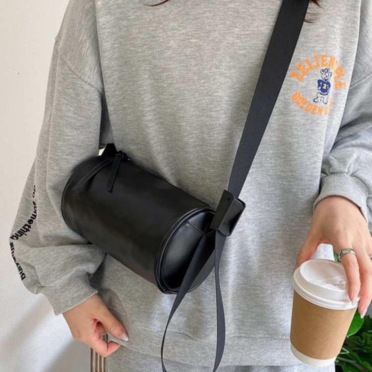 Túi đeo chéo IELGY từ da phong cách đường phố dành cho nam và nữ