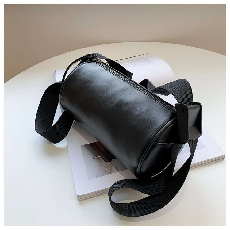 Túi đeo chéo IELGY từ da phong cách đường phố dành cho nam và nữ