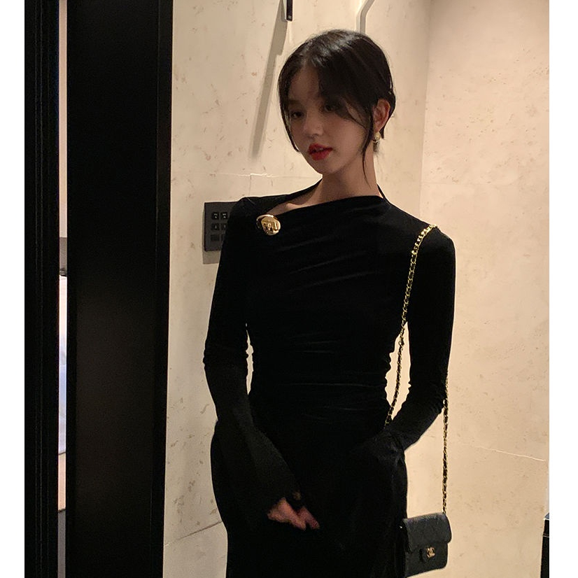 Đầm Nhung Đen Tay Cánh Tiên Thời Trang Mùa Thu 2024 Cho Nữ203956