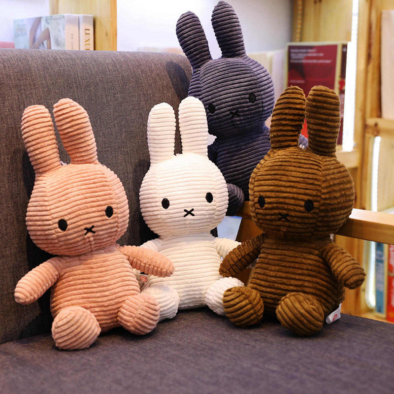 Thú Nhồi Bông Hình Thỏ Miffy 25cm / 35cm