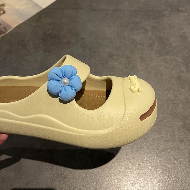 Dép Đi Biển Đế Dày Mềm Mại Thiết Kế Đục Lỗ Hình Mặt Cười Thời Trang Mùa Hè Cho Nữ