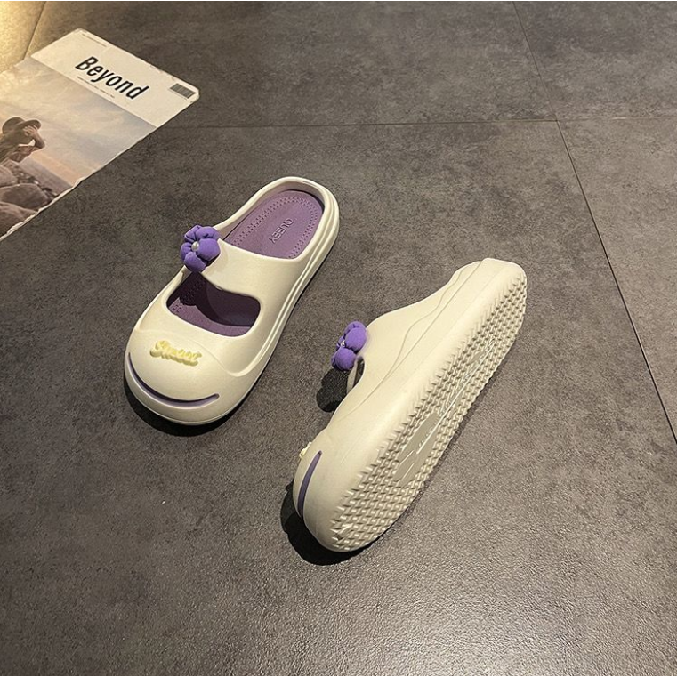 Dép Đi Biển Đế Dày Mềm Mại Thiết Kế Đục Lỗ Hình Mặt Cười Thời Trang Mùa Hè Cho Nữ