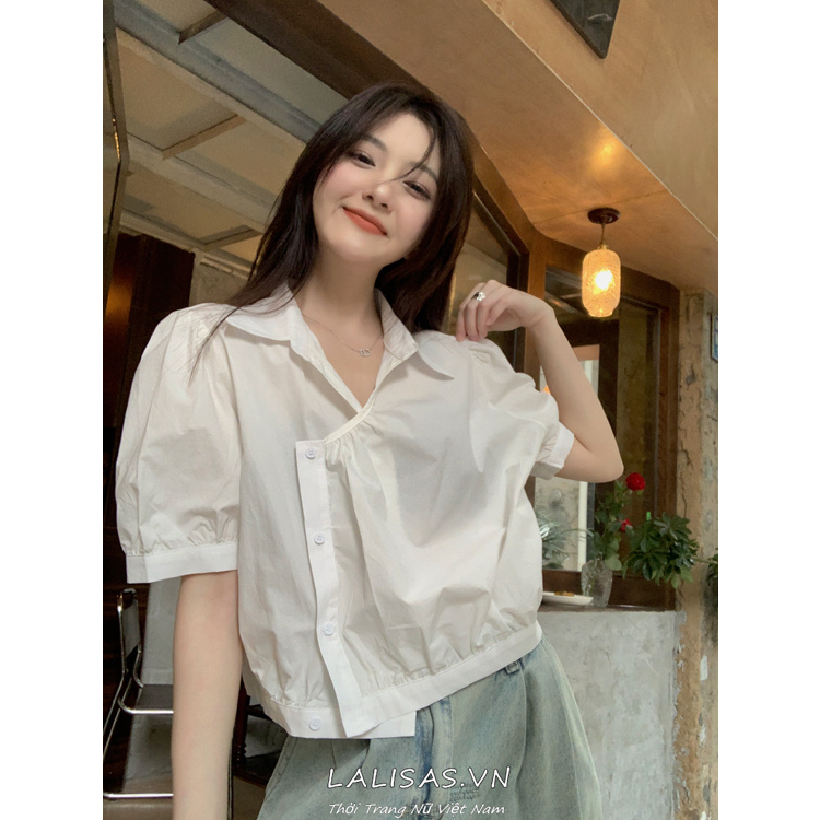 Lalisas Áo Sơ Mi Tay Ngắn Phồng Dáng Rộng Màu Trắng Cài Nút Góc Cảm Giác Thiết Kế Đơn Giản Cho Nữ