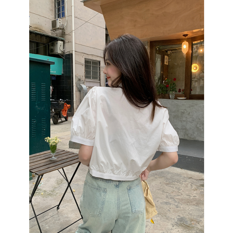 Lalisas Áo Sơ Mi Tay Ngắn Phồng Dáng Rộng Màu Trắng Cài Nút Góc Cảm Giác Thiết Kế Đơn Giản Cho Nữ