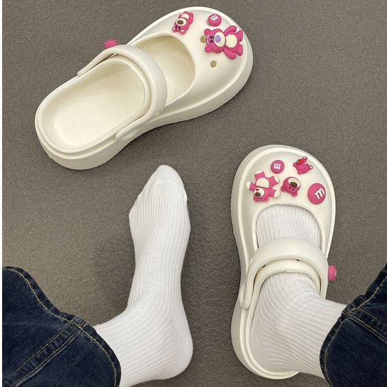 Dép Sandal Mary Jane Đế Xuồng Chống Trượt Mùa Hè Ngoài Trời Họa Tiết Dâu Tây / Gấu Đục Lỗ Mới Cho