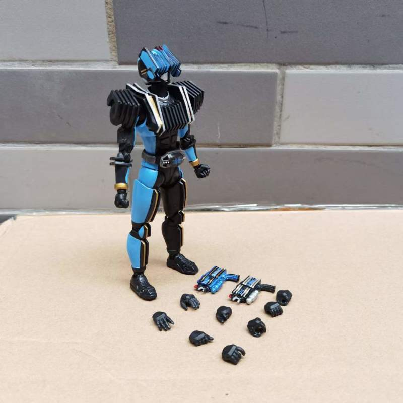 S.h.figuarts Mô Hình Nhân Vật Phim Hoạt Hình Masked Rider Divand Multi Type Shinkocchou Seihou