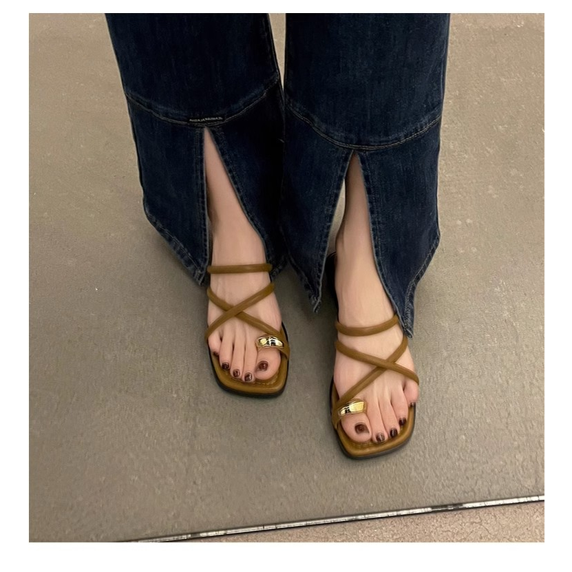 Sandal Roman Đế Thấp Thời Trang Mùa Hè 2023 Phong Cách Mới Cho Nữ