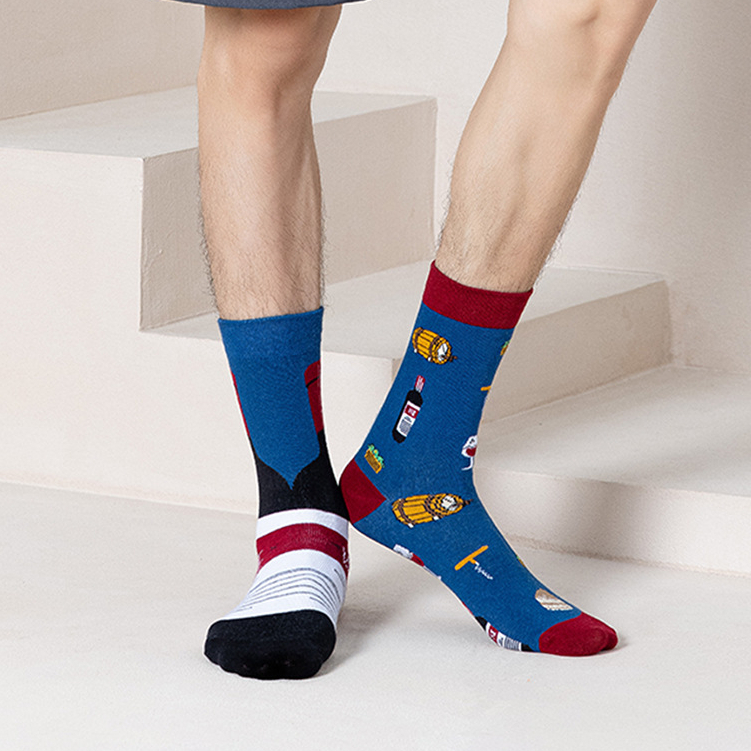 Vớ Cotton Cổ Trung Họa Tiết Hoạt Hình Sáng Tạo Thời Trang Cho Nam Và Nữ