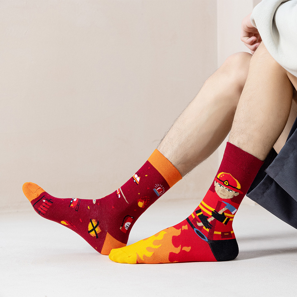 Vớ Cotton Cổ Trung Họa Tiết Hoạt Hình Sáng Tạo Thời Trang Cho Nam Và Nữ