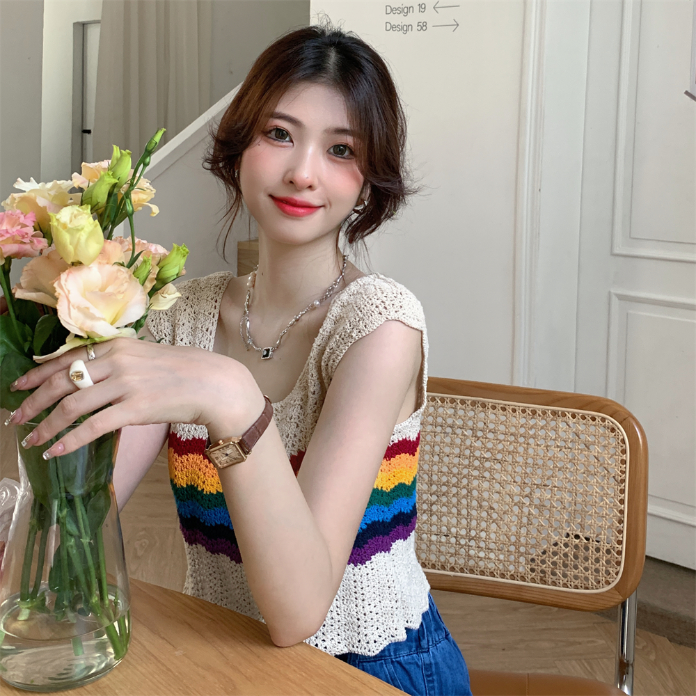 Lalisas Áo Lửng Hai Dây Khoét Lỗ Kẻ Sọc Cầu Vồng Cá Tính Khí Chất Mặc Ngoài Cho Nữ niche