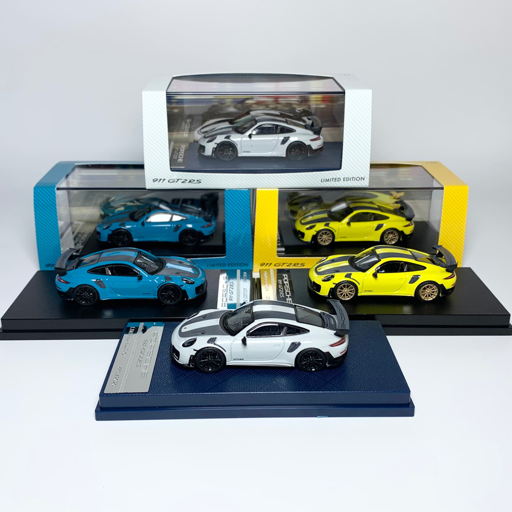 Mô Hình Xe Hơi Porsche 911 GT2 RS Bằng Hợp Kim Tỉ Lệ 1 / 64