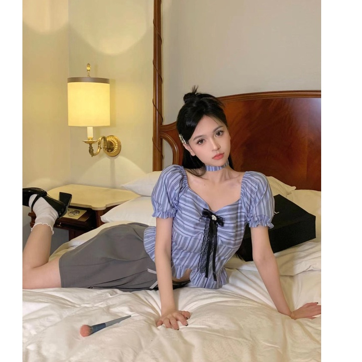 「Nonfatgirl」Set Áo Sơ Mi Tay Phồng Kẻ Sọc + Chân Váy Ngắn Ôm Dáng Màu Xám Thời Trang Cho Nữ