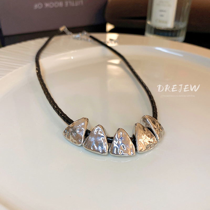DREJEW Vòng cổ Da Mặt Tam Giác Thời Trang Hàn Quốc Cá Tính Cho Nữ