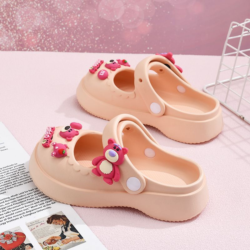 Dép Sandal Đế Dày Tăng Chiều Cao Họa Tiết Gấu Dâu Tây Dễ Thương Cho Nữ