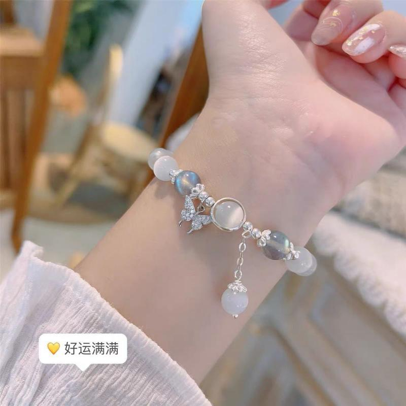 Vòng Đeo Tay Mặt Bướm Màu Xám Sáng Thời Trang Dành Cho Nữ