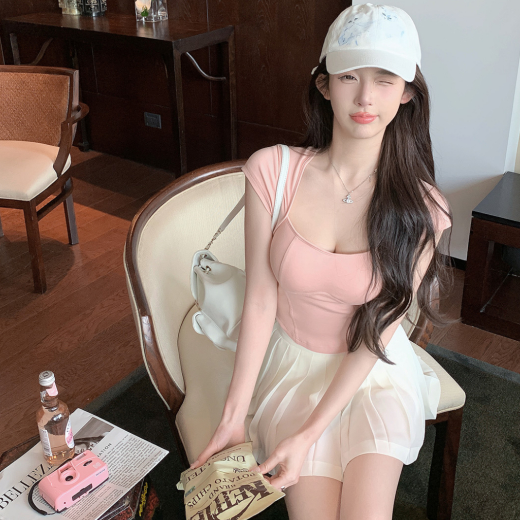 Áo Thun Tay Ngắn Cổ Vuông Thiết Kế Không Đều Có Đệm Ngực Thời Trang Mùa Hè Hàng Mới Dành Cho Bạn Nữ