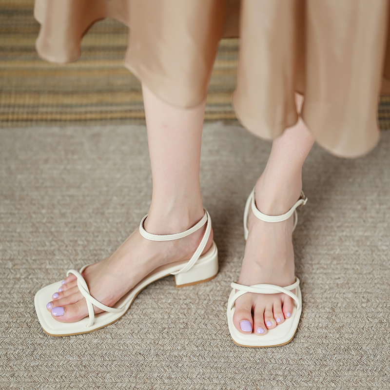 Giày Sandal Cao Gót Mũi Vuông Đế Thô Cột Dây Đơn Giản Thời Trang Mùa Hè Dành Cho Bạn Nữ Đi Biển Giày Sandal Đế Bằng Thiết Kế Đơn Giản Thời Trang Cho Nữ