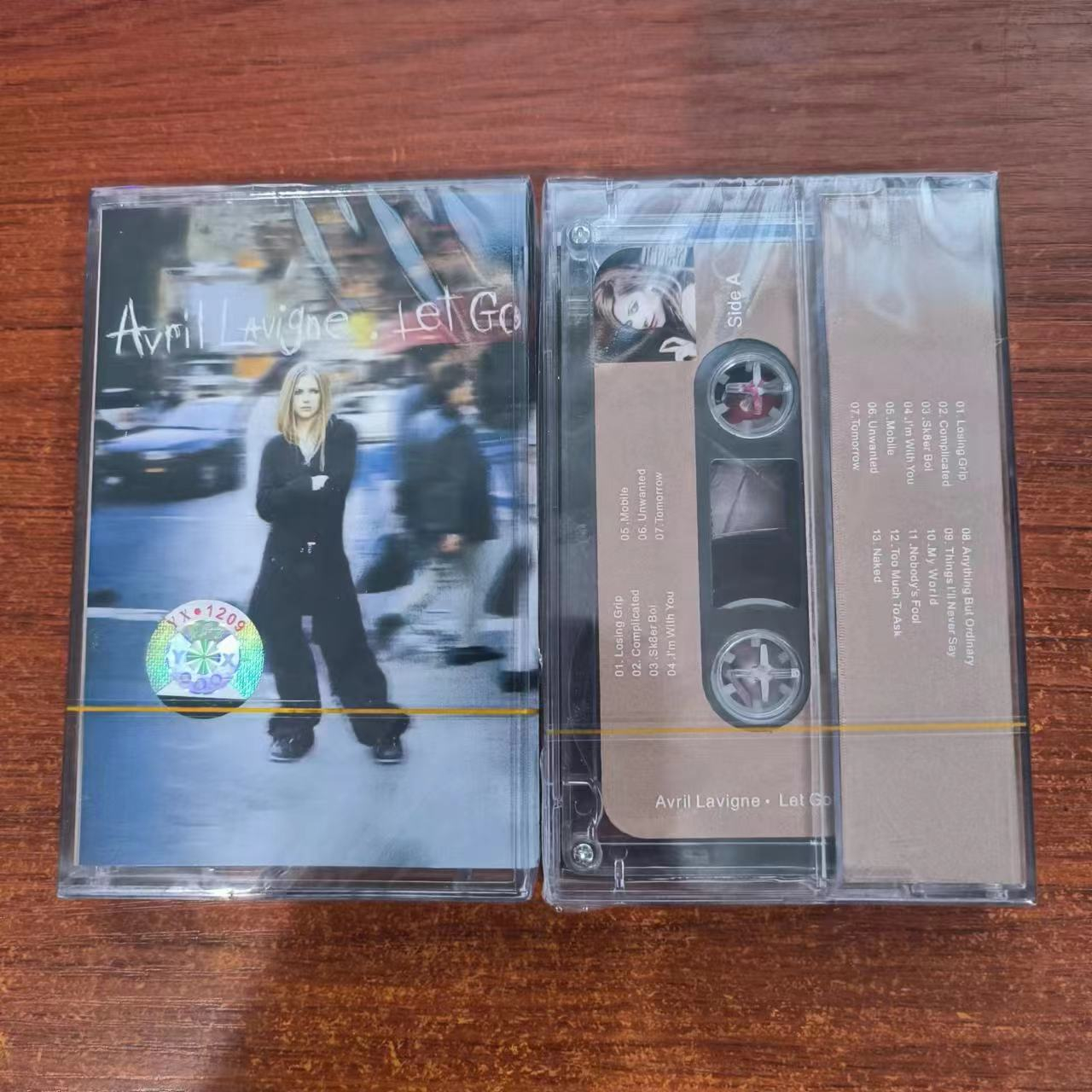 Băng Cassettes Mới Toanh avril lavigne Tình Yêuux Để Đi Dưới Da t0524