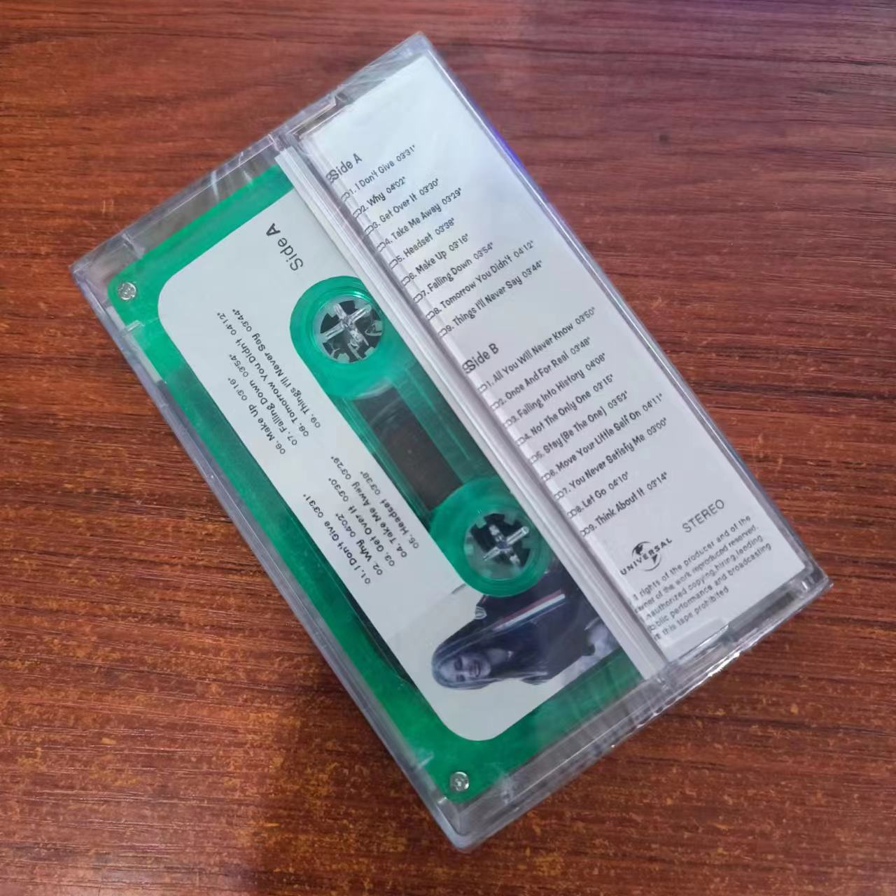 Băng Cassettes Mới Toanh avril lavigne Tình Yêuux Để Đi Dưới Da t0524