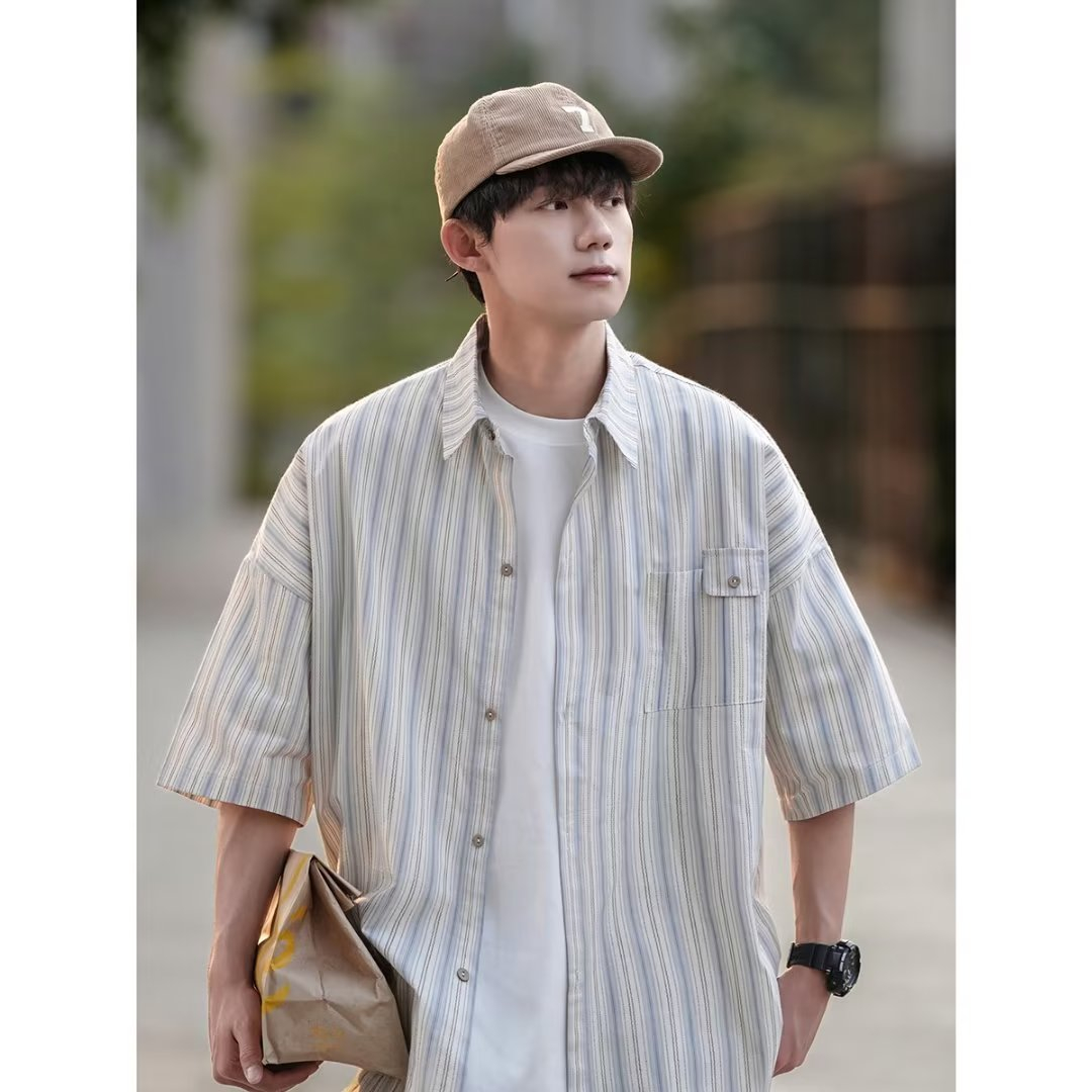 Aokang Áo Sơ Mi Tay Lửng Cổ Vuông Màu Trơn Thời Trang Mùa Hè Trẻ Trung Dễ Phối Đồ Dành Cho Nam